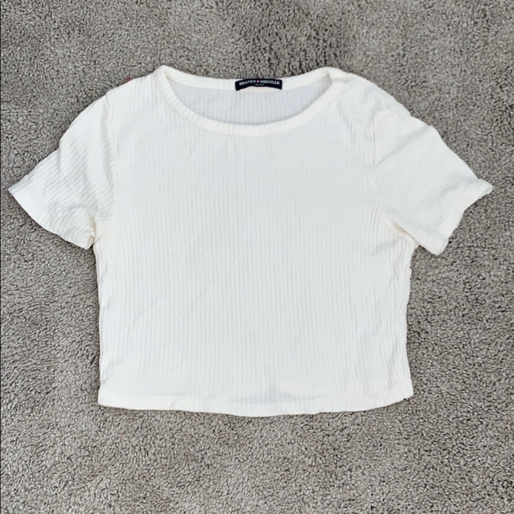 white short sleeve crop top